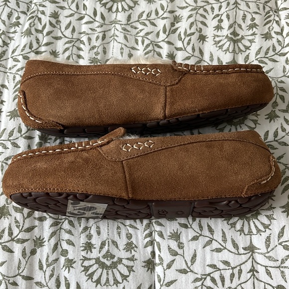 Slippers - Picture 6 of 6